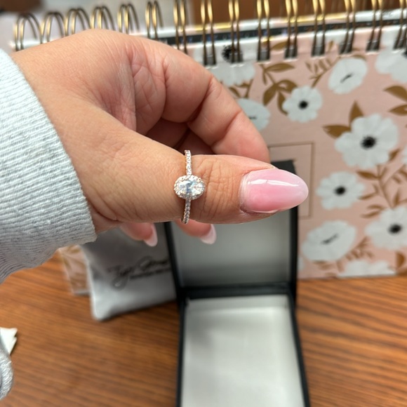 Beautiful rose gold Tiger Gems ring - Picture 5 of 11